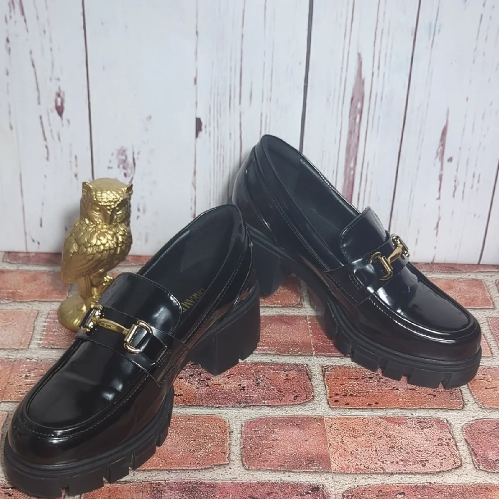 Dream Pairs Black Vegan Patent Leather Platform Loafers Chunky Lug Sole 8.5 7.5‎